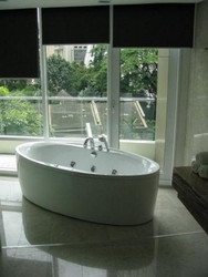 Master_long_bath_thumb