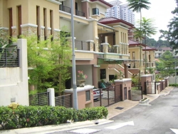 Sierra_seputeh__near_mid_valley_semi-d_house_for_rent_thumb