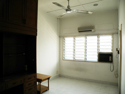 1st_flr_-_m_room_-_01_thumb