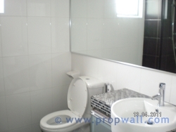 Kiara_3_bathroom_propwall_thumb