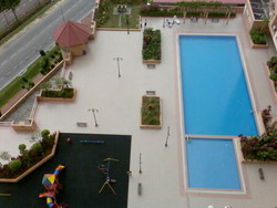 Swimming_pool_view_thumb