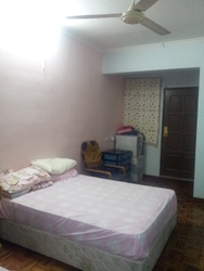 Bedroom_with_balcony_thumb