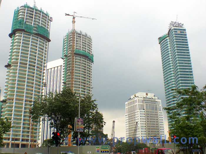 The_oval__13_a_view