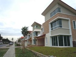 Front_4_thumb