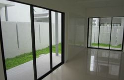 Living_room_view_thumb