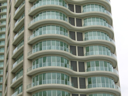 The_oval__8__thumb