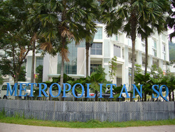 Metropolitan_square_thumb