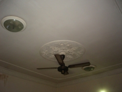 Living_plaster_ceiling_thumb