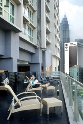 Swmming_pool_side__with_klcc_view__thumb