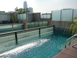 Roof_top_pool_thumb