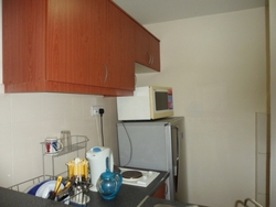 4_kitchen_b_thumb