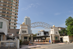 Gurney_palace11_thumb