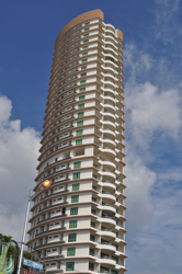 Gurney2_palace18_thumb